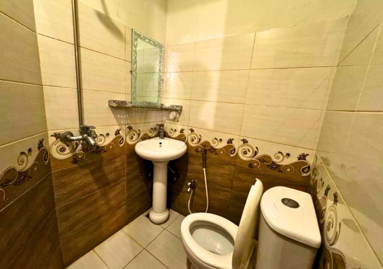Doves Inn Hotel Kalma Chowk Lahore Exterior foto